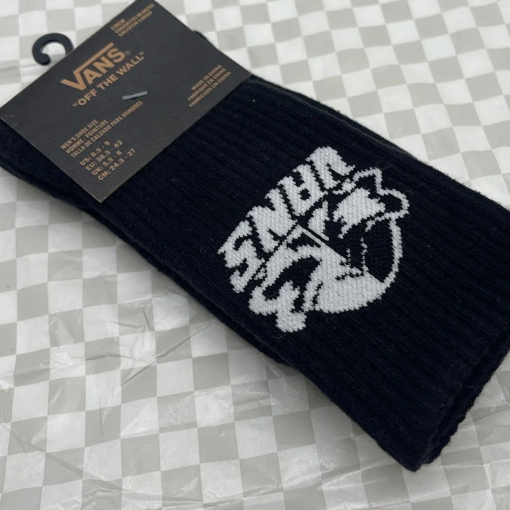 Vans Major Type Crew Socks (1 pair) with jacquard art of a sinister skull
